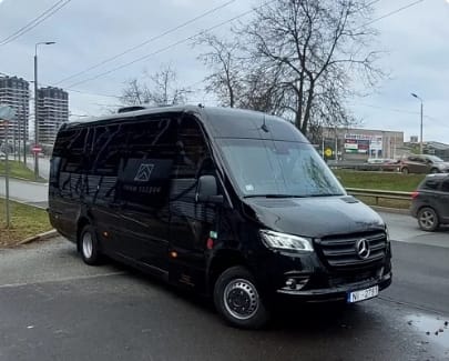 Mercedes minibus rental